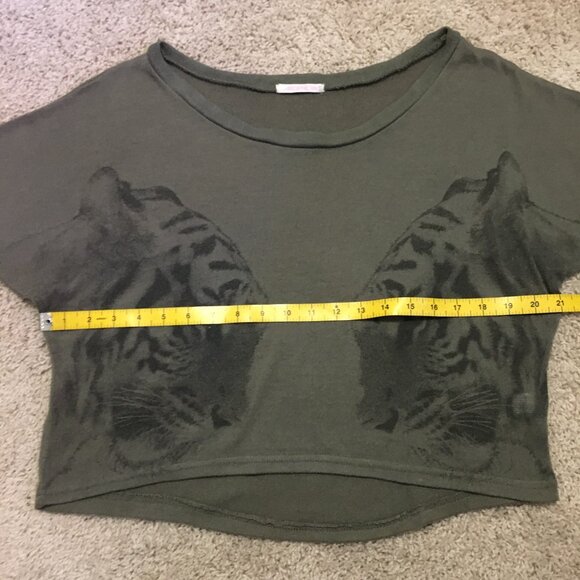 Y2K Ardene Tiger Mirror Viscose Blend Cropped Knit Tee - Picture 10 of 13